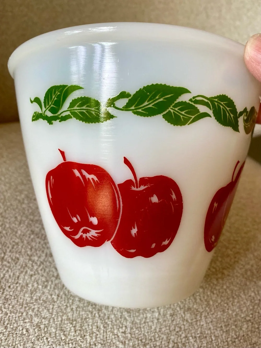 Vintage Hazel Atlas Milk Glass Apple Bowl - Picture 8 of 10